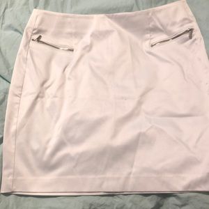 White skirt-  brand new never worn size 10